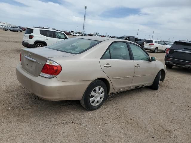 2005 Toyota Camry LE