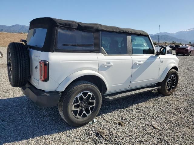 2022 Ford Bronco Base