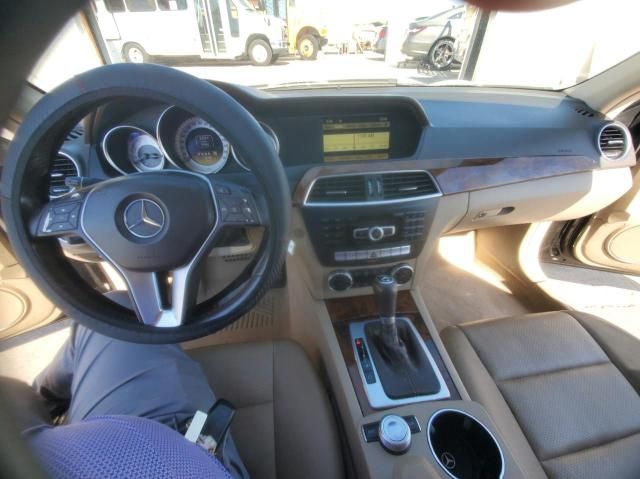 2012 Mercedes-Benz C 250