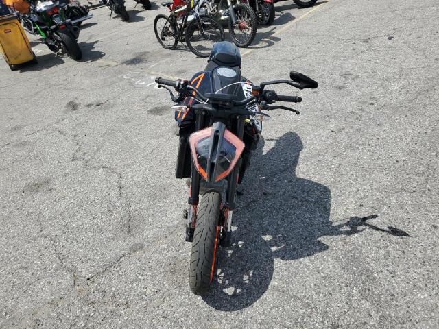 2019 KTM 1290 Super Duke R