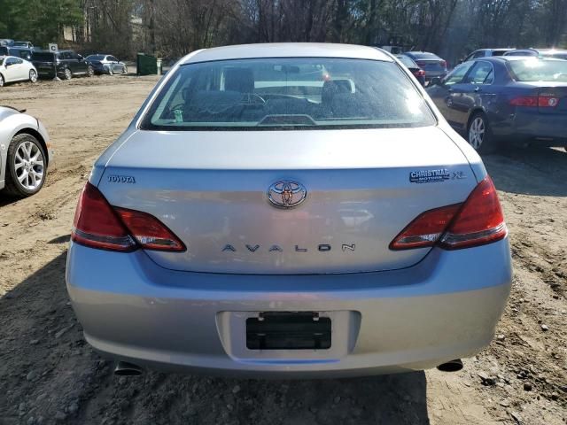 2005 Toyota Avalon XL