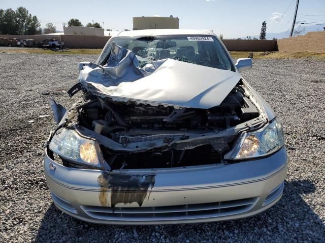 2000 Toyota Avalon XL