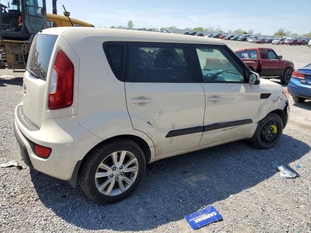 2013 KIA Soul +