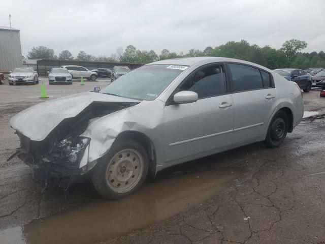 2004 Nissan Maxima SE