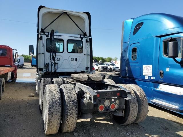 2019 Freightliner Cascadia 125