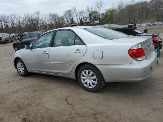 2005 Toyota Camry LE