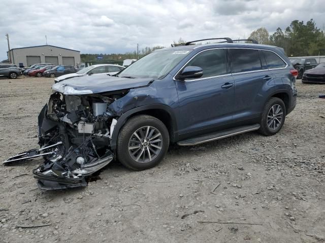 2019 Toyota Highlander SE