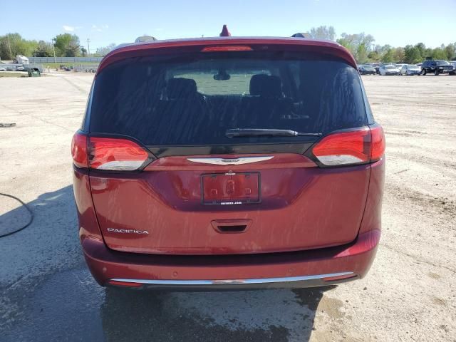 2017 Chrysler Pacifica Touring L Plus