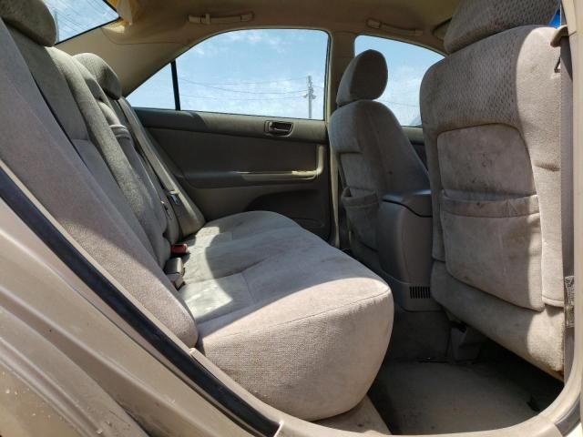 2004 Toyota Camry LE