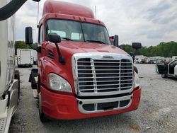 Compre camiones salvage a la venta ahora en subasta: 2016 Freightliner Cascadia 113