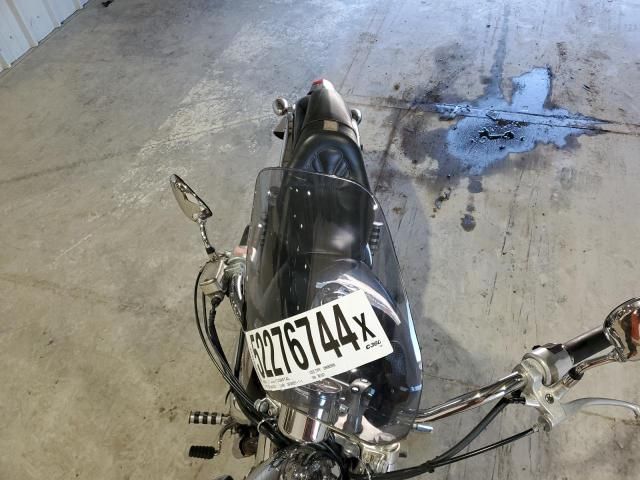 2000 Honda VT750 CD2