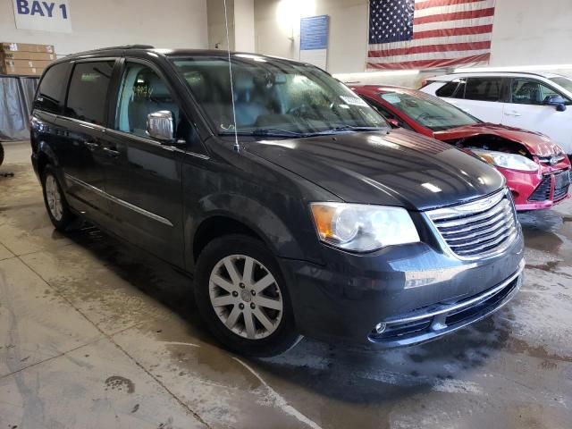 2012 Chrysler Town & Country Touring L