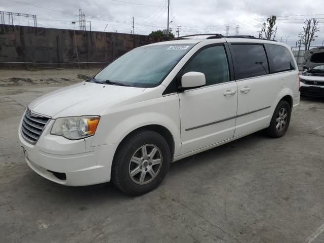 2010 Chrysler Town & Country Touring