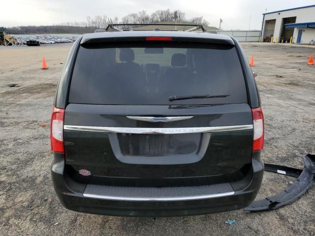 2015 Chrysler Town & Country Touring L