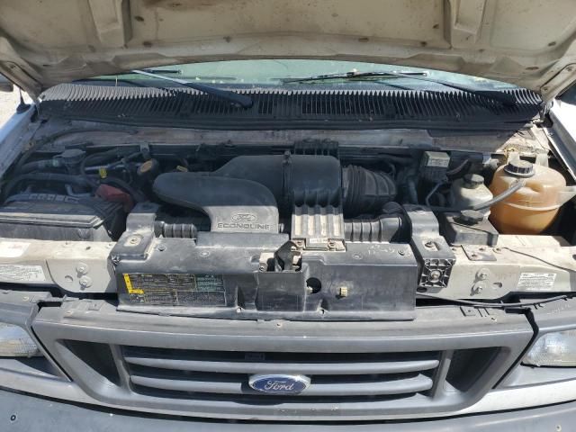 2006 Ford Econoline E450 Super Duty Cutaway Van