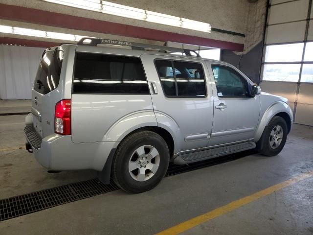 2006 Nissan Pathfinder LE