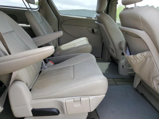 2006 Chrysler Town & Country Touring