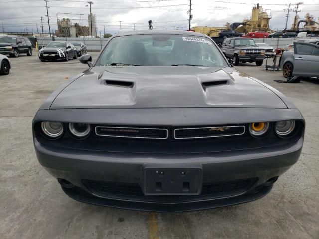 2015 Dodge Challenger SXT