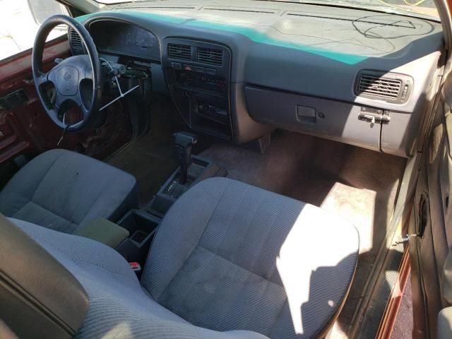 1995 Nissan Truck King Cab XE