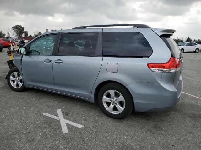 2014 Toyota Sienna LE