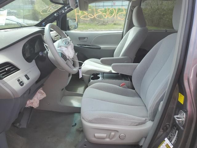 2011 Toyota Sienna LE