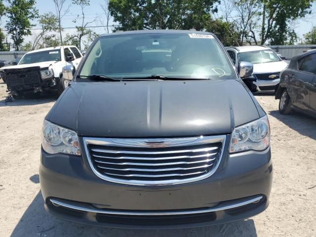 2012 Chrysler Town & Country Touring L