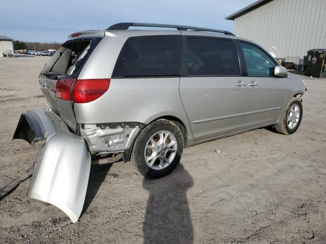 2005 Toyota Sienna XLE