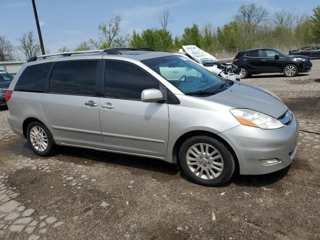 2008 Toyota Sienna XLE