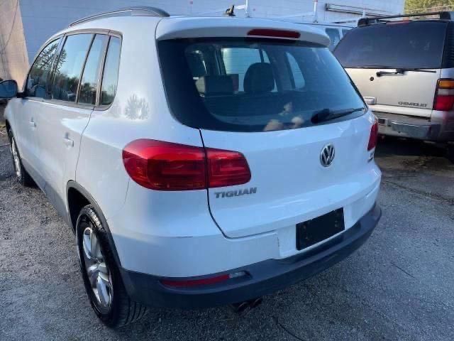 2016 Volkswagen Tiguan S