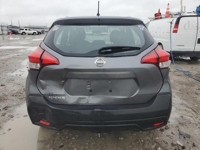 2019 Nissan Kicks S