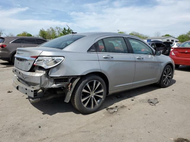 2013 Chrysler 200 Limited