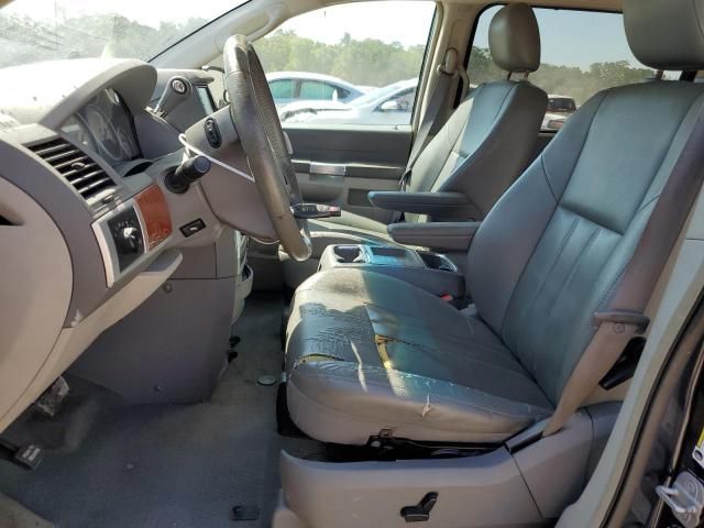 2008 Chrysler Town & Country Touring