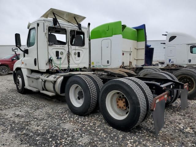 2016 Freightliner Cascadia 125