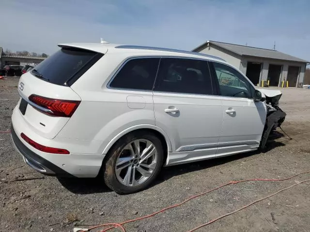 2021 Audi Q7 Premium Plus