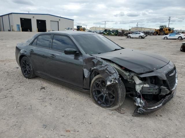 2019 Chrysler 300 Touring