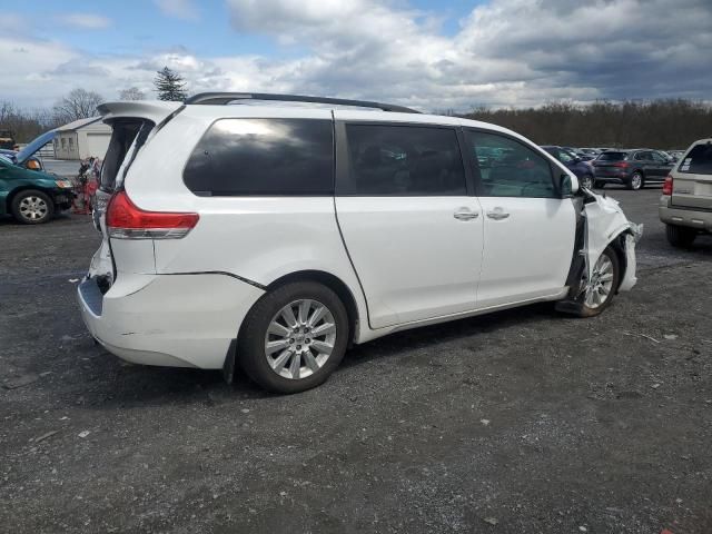 2013 Toyota Sienna XLE