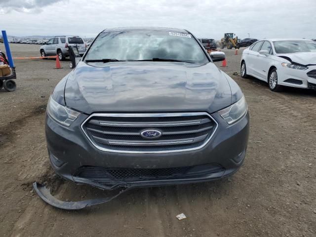 2015 Ford Taurus Limited