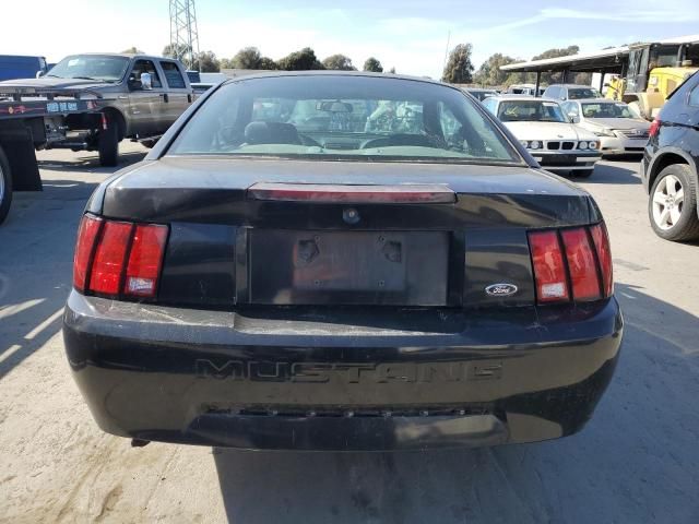 2004 Ford Mustang