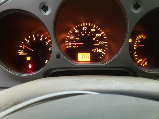 2004 Nissan Altima Base