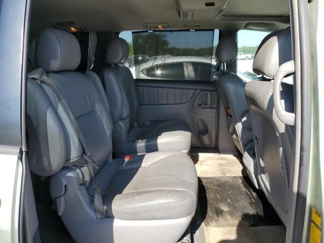 2008 Toyota Sienna XLE