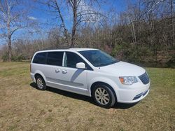 Vehiculos salvage en venta de Copart Bridgeton, MO: 2015 Chrysler Town & Country Touring