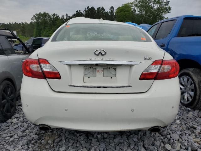 2013 Infiniti M37