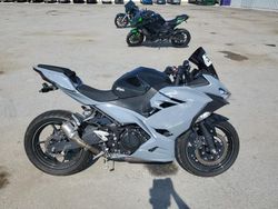 Motos salvage para piezas a la venta en subasta: 2021 Kawasaki EX400