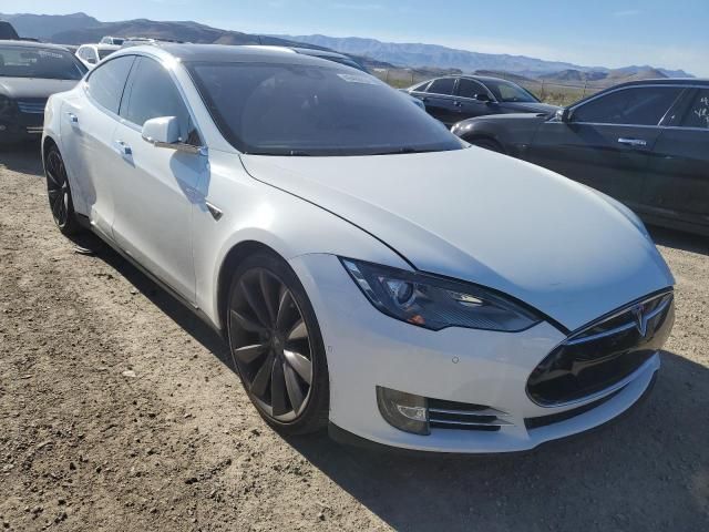 2015 Tesla Model S 70D