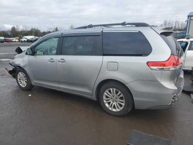 2013 Toyota Sienna XLE