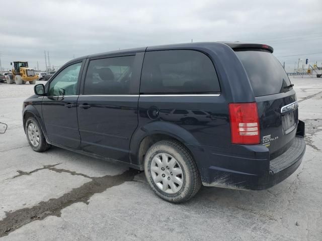 2010 Chrysler Town & Country LX