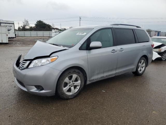 2015 Toyota Sienna LE