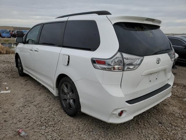 2017 Toyota Sienna SE