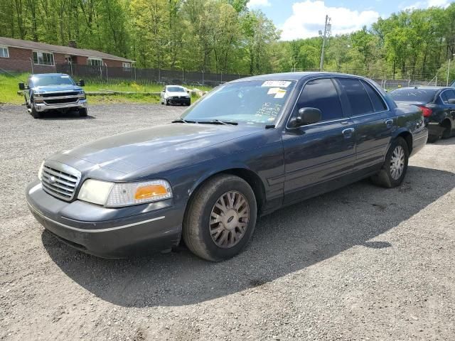 2004 Ford Crown Victoria LX