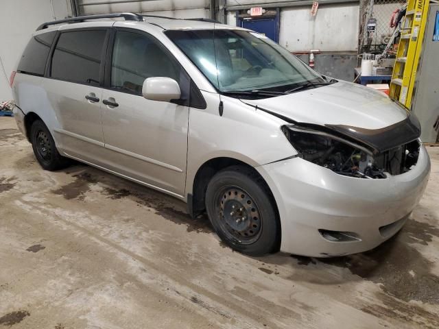 2009 Toyota Sienna CE